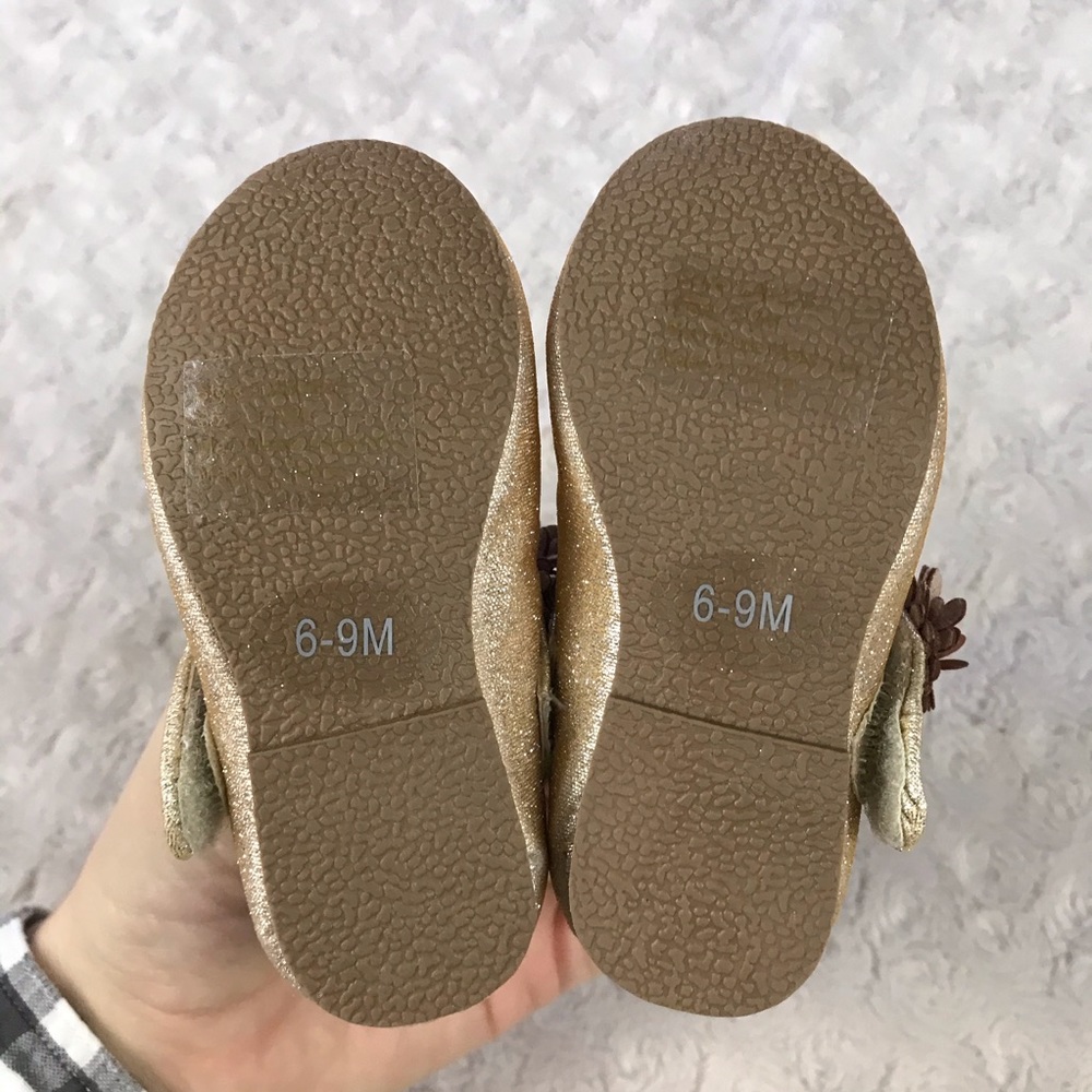 Laura Ashley Dress Shoes Size 6-9 Months Glitter - Picture 2 of 7